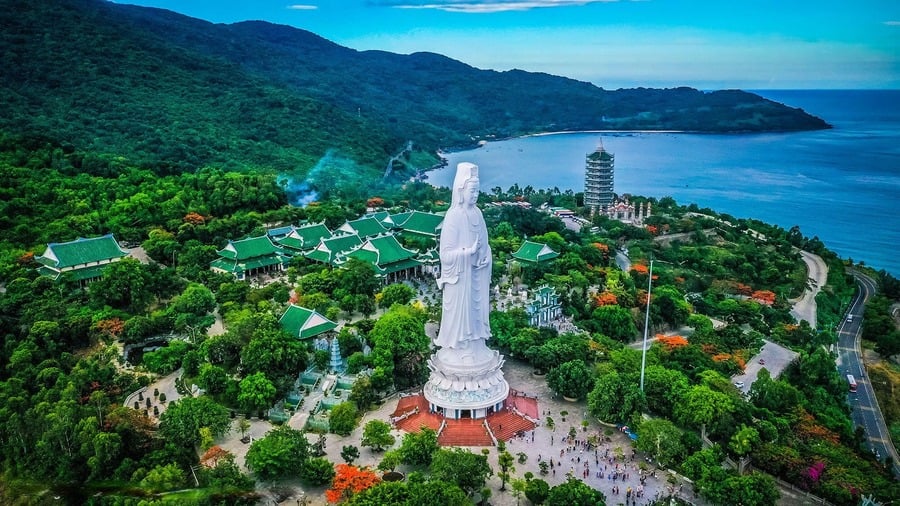 DU LỊCH DI SẢN MIỀN TRUNG TỪ HÀ NỘI – ĐÀ NẴNG – BÀ NÀ HILLS – PHỐ CỔ HỘI AN - CỐ ĐÔ HUẾ TOUR 4 NGÀY 3 ĐÊM KHỞI HÀNH HÀNG TUẦN VÀO MÙA HÈ 2025
